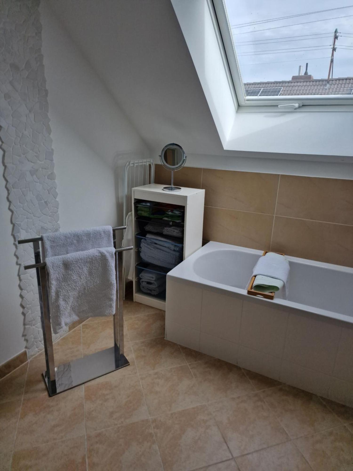 Ferienwohnung Rosenbluete Neustadt an der Weinstraße Buitenkant foto
